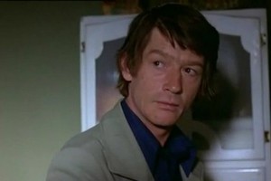 John Hurt v další zajímavé roli.