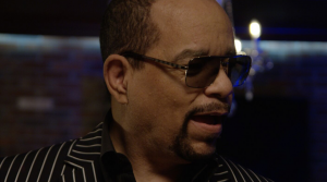 A ještě jednou Ice-T, i když tam skoro není.